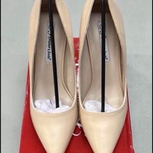 Forever Link Women's Cream Heels
